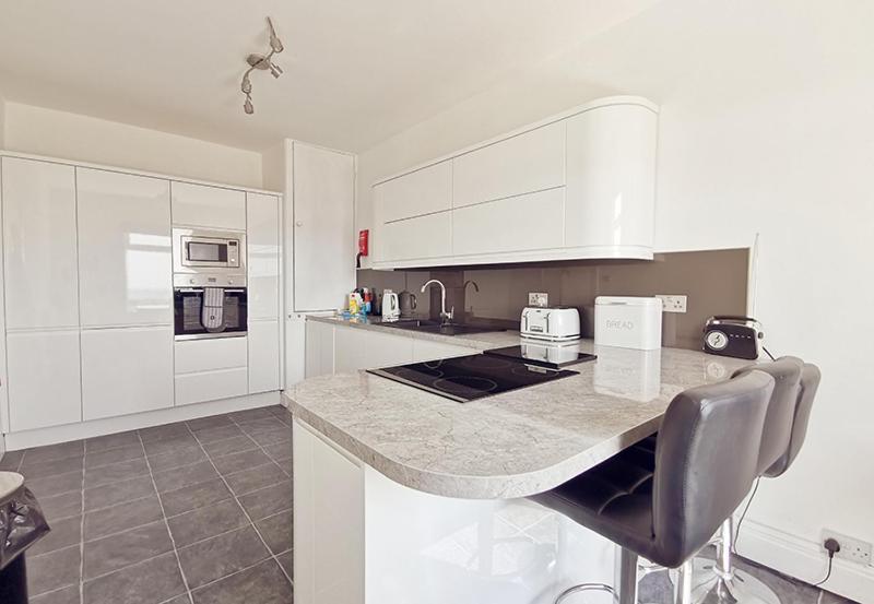 Plas Darien-3 Bed Apt- Sea Views - Sleeps 5 Trearddur Luaran gambar